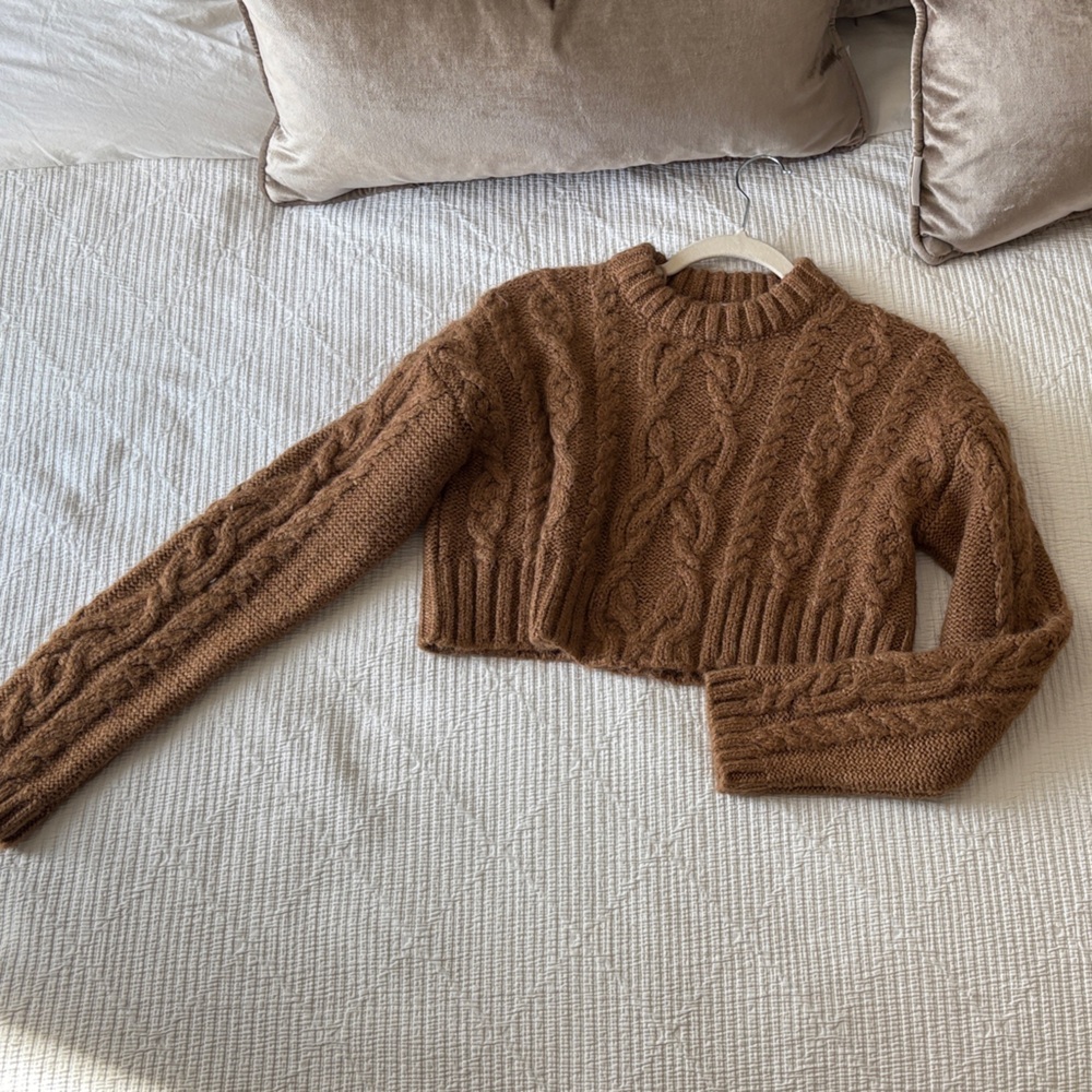 Zara Brown Cable Knit Cropped Sweater
